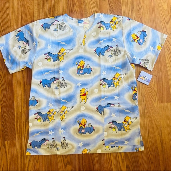 NWT unisex size medium Disney Winnie the Pooh scrub top - Picture 1 of 1